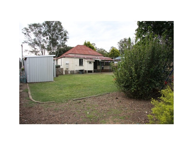 108 Aspinall Street, Leichhardt QLD 4305