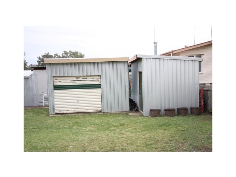 108 Aspinall Street, Leichhardt QLD 4305