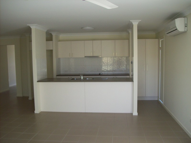 90 Jacaranda Drive, Yamanto QLD 4305