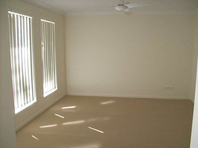 90 Jacaranda Drive, Yamanto QLD 4305