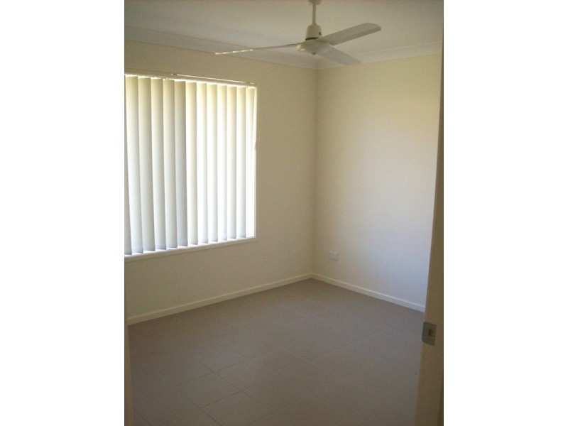90 Jacaranda Drive, Yamanto QLD 4305