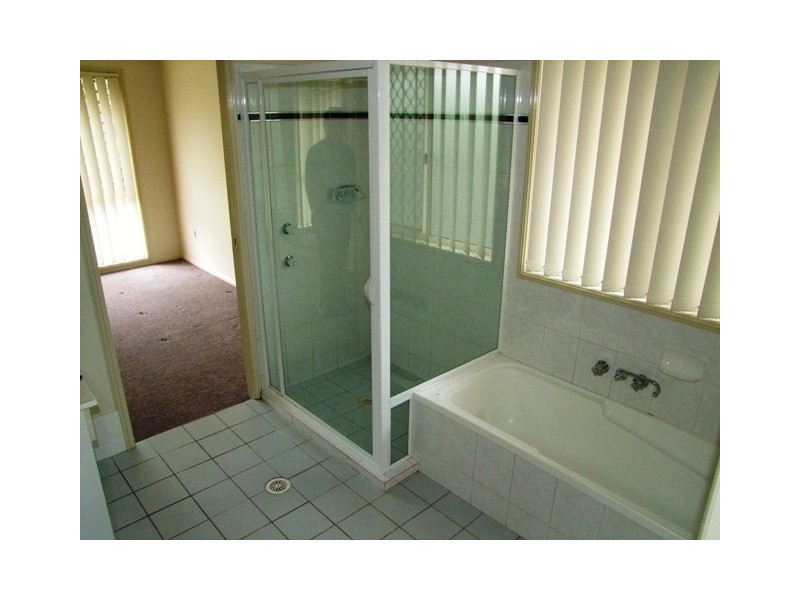 6 Iroquois Court, Brassall QLD 4305