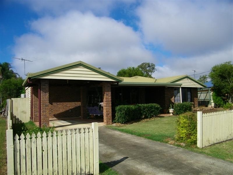 14 Hall Street, Peak Crossing QLD 4306