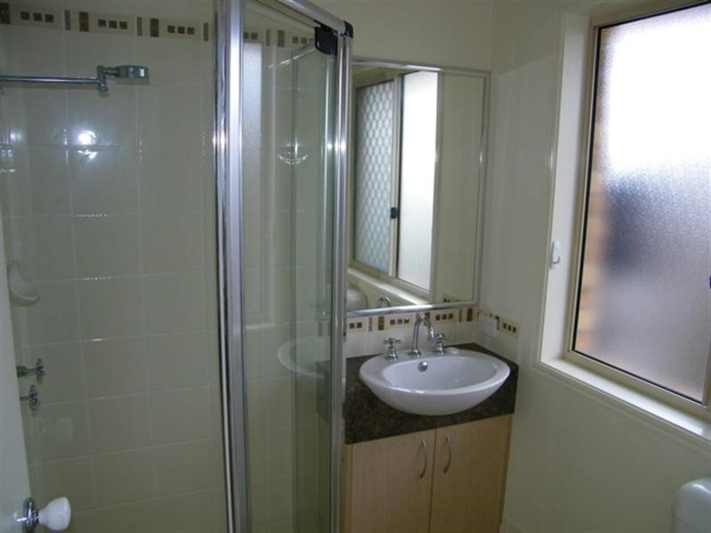 5 Angela Place, Yamanto QLD 4305