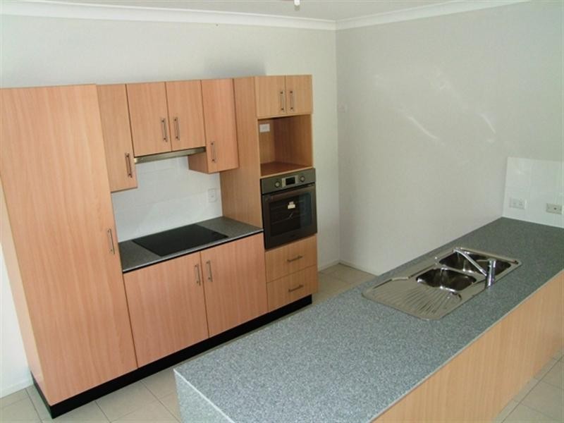 16 Nuala Street, Yamanto QLD 4305