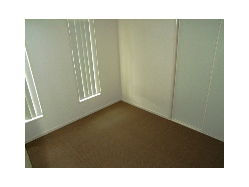 6 Figtree Court, Yamanto QLD 4305