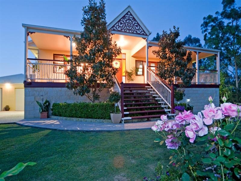 14 St James Place, Flinders View QLD 4305