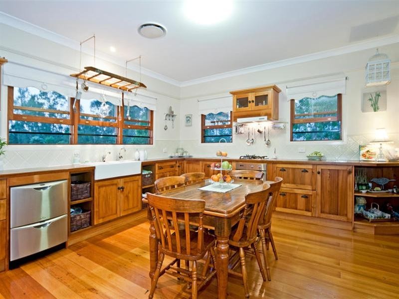 14 St James Place, Flinders View QLD 4305