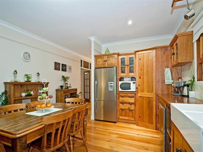 14 St James Place, Flinders View QLD 4305