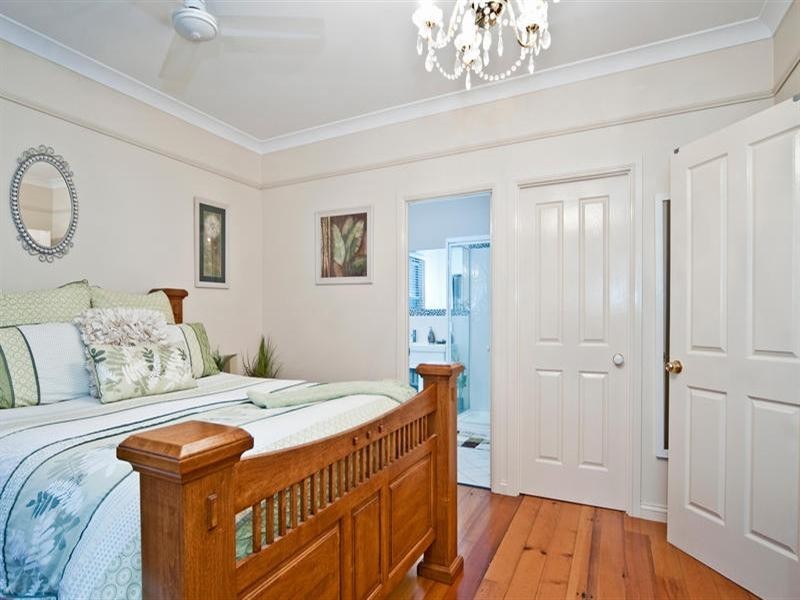 14 St James Place, Flinders View QLD 4305