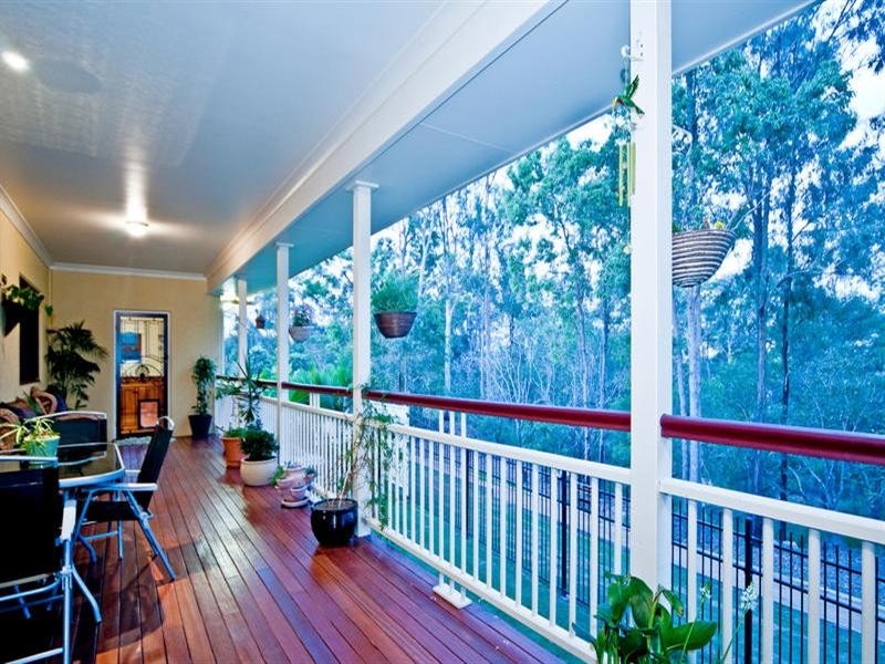 14 St James Place, Flinders View QLD 4305