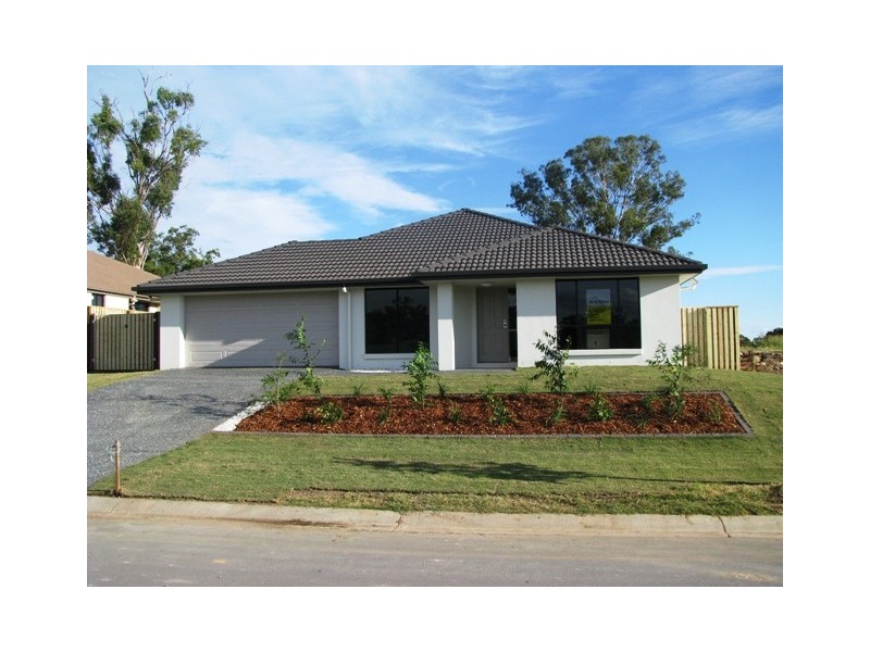 28 Eric Drive, Blackstone QLD 4304