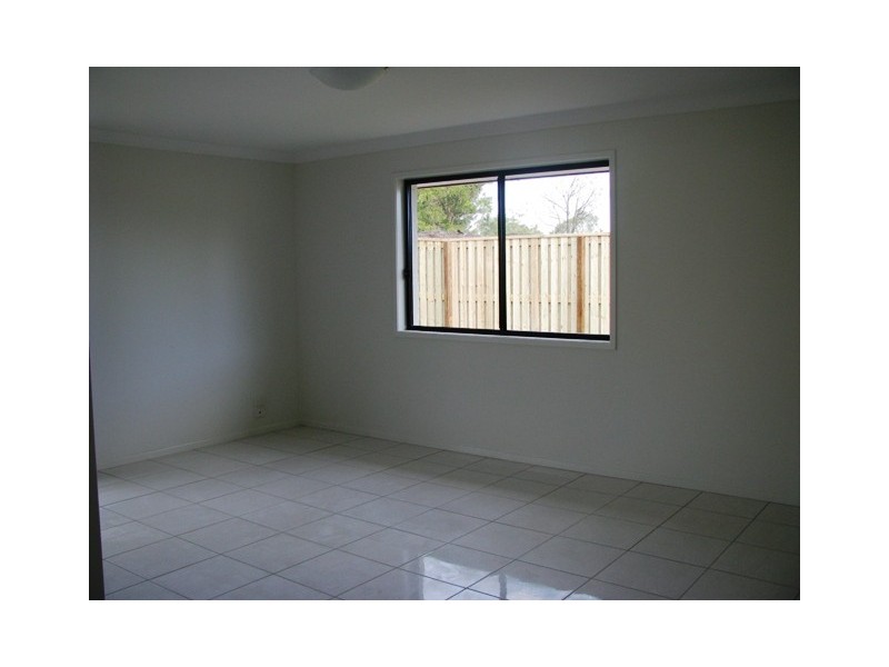 28 Eric Drive, Blackstone QLD 4304