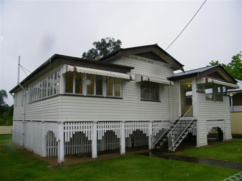 23 Pine Street, North Ipswich QLD 4305