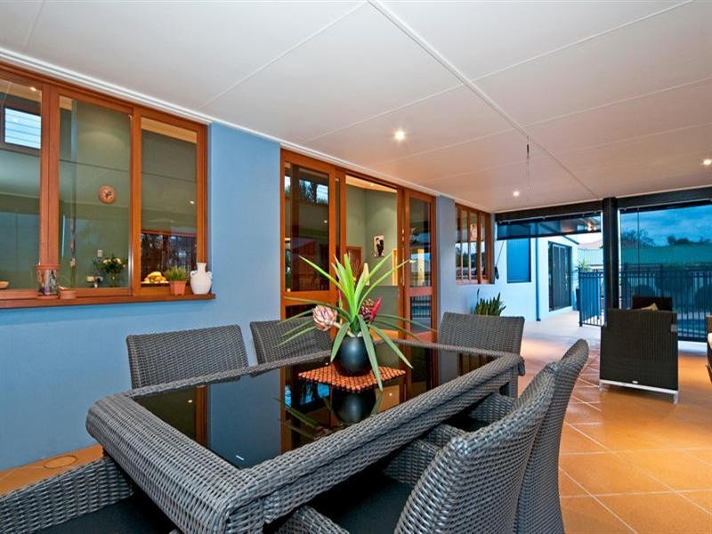 16 Willaroo Close, Flinders View QLD 4305