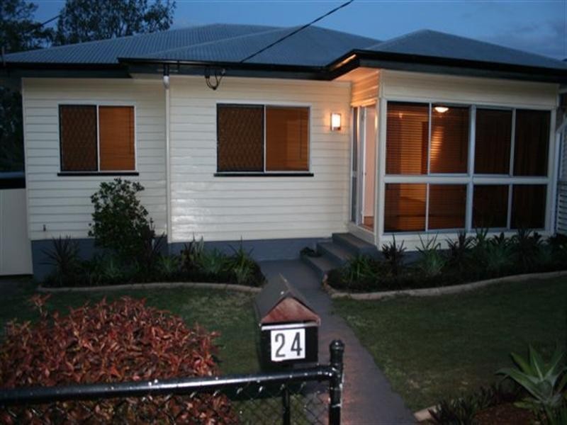 24 McGrath Lane, Booval QLD 4304