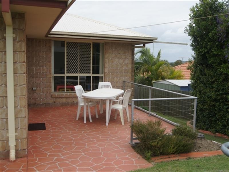 16 Cassinia Place, Flinders View QLD 4305