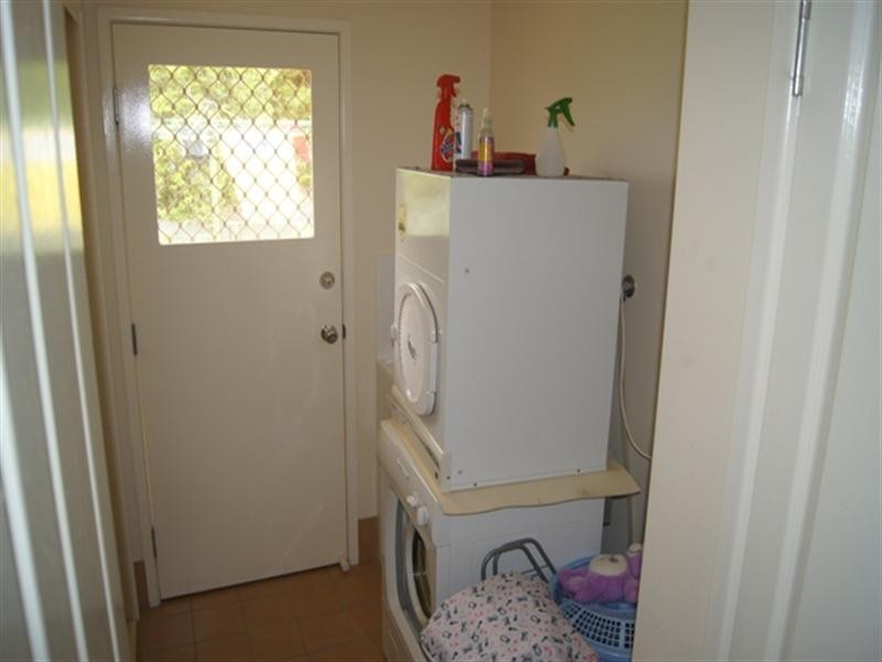 16 Cassinia Place, Flinders View QLD 4305