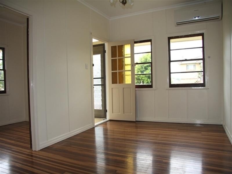 31 Coyne Street, One Mile QLD 4305