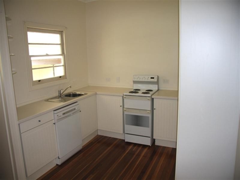 31 Coyne Street, One Mile QLD 4305