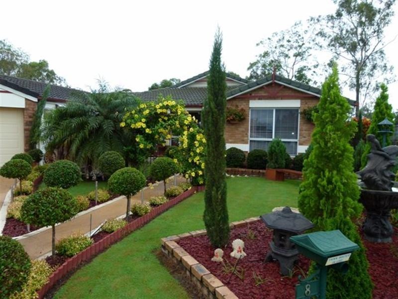 8 Amor Court, Yamanto QLD 4305