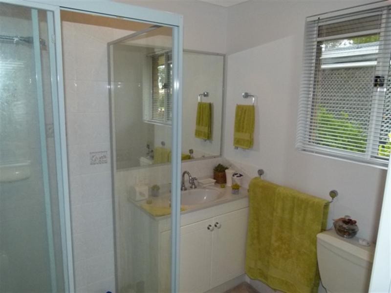 8 Amor Court, Yamanto QLD 4305