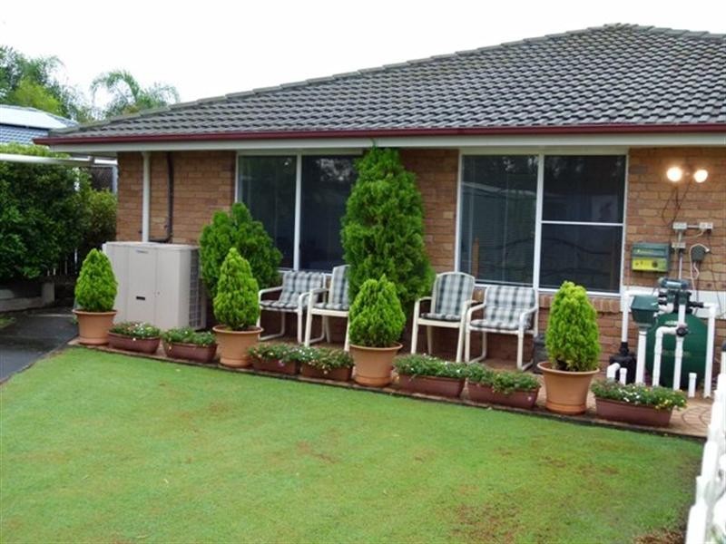 8 Amor Court, Yamanto QLD 4305
