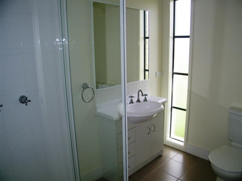 96 Jacaranda Drive, Yamanto QLD 4305