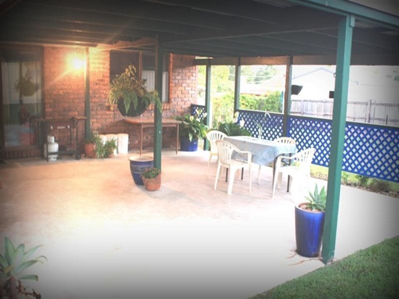 8 Blenheim Crescent, Yamanto QLD 4305