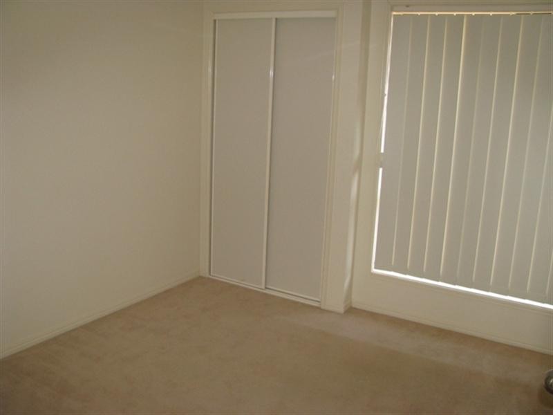 122 Anna Drive, Raceview QLD 4305