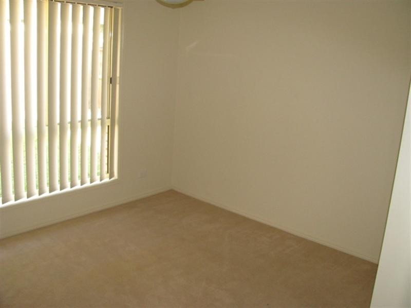 122 Anna Drive, Raceview QLD 4305