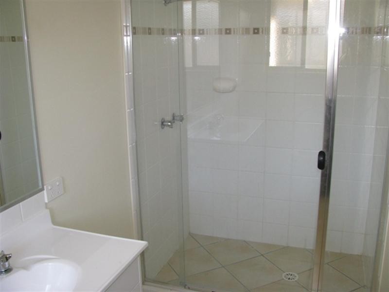 122 Anna Drive, Raceview QLD 4305