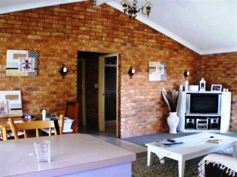 31 Green Way, Churchill QLD 4305