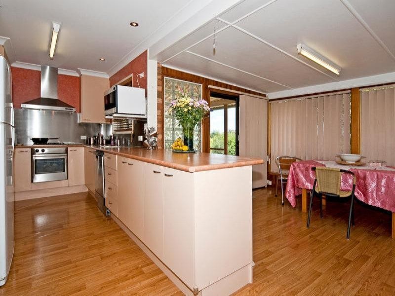 24 Bowen Street, Churchill QLD 4305