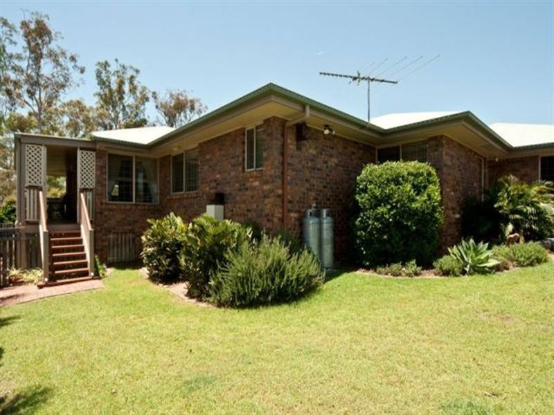 9 Yew Street, Yamanto QLD 4305