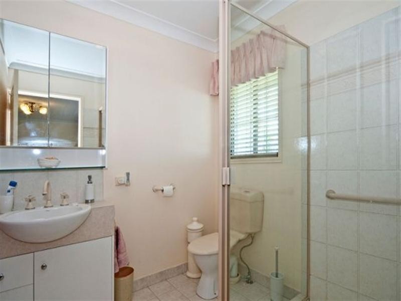 9 Yew Street, Yamanto QLD 4305