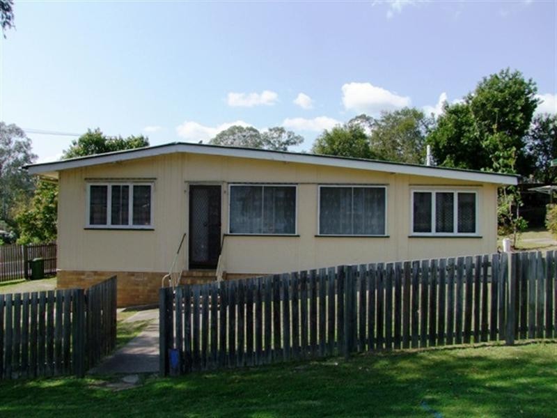 46 Naomai Street, Bundamba QLD 4304