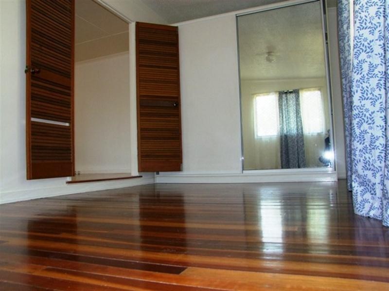 46 Naomai Street, Bundamba QLD 4304