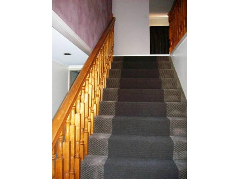 5 Olbern Crescent, Yamanto QLD 4305