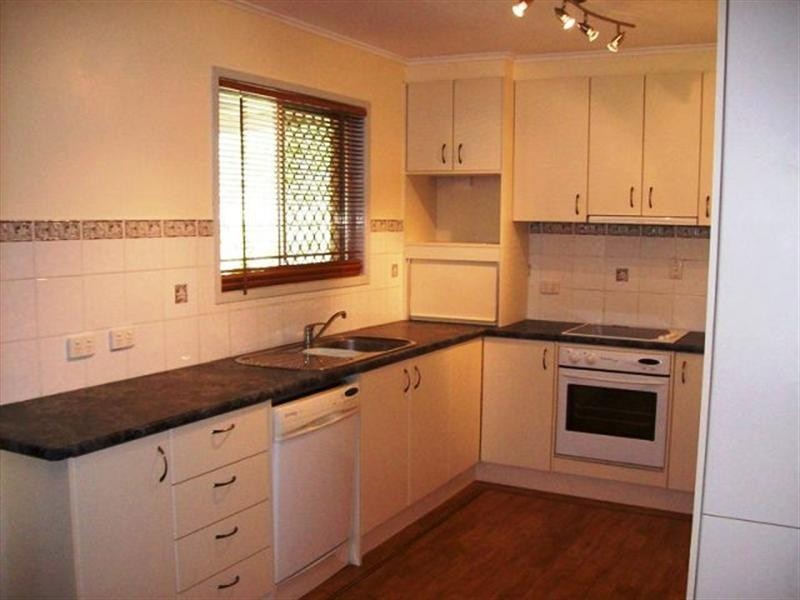 5 Olbern Crescent, Yamanto QLD 4305