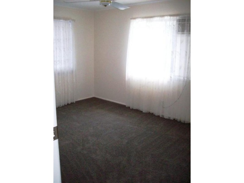 5 Olbern Crescent, Yamanto QLD 4305