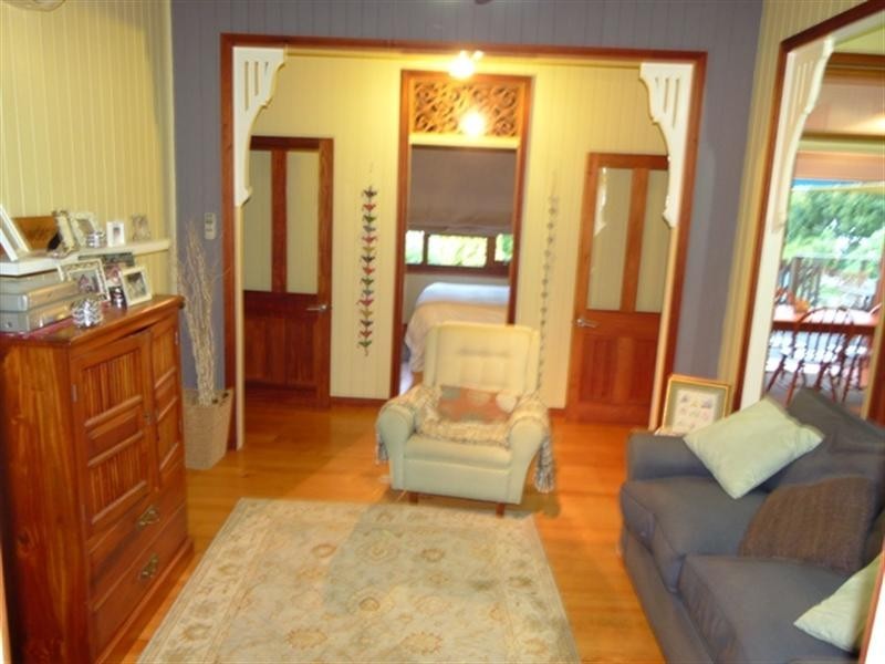 25 North Station Road, North Booval QLD 4304