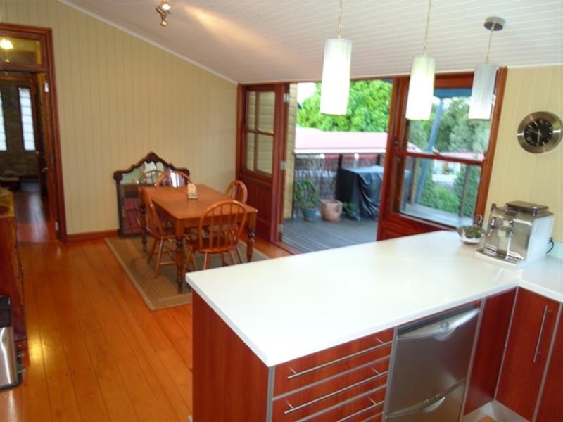 25 North Station Road, North Booval QLD 4304