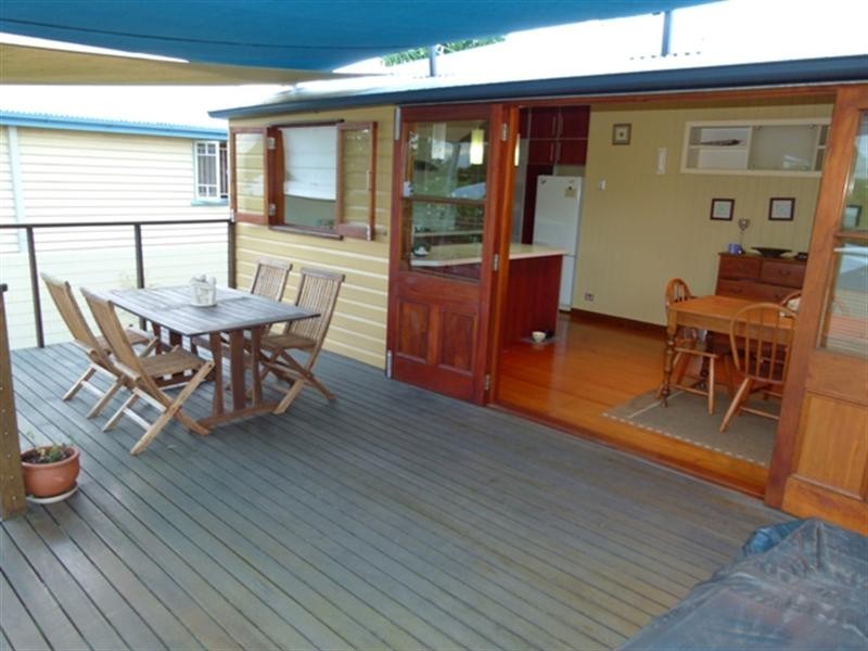 25 North Station Road, North Booval QLD 4304