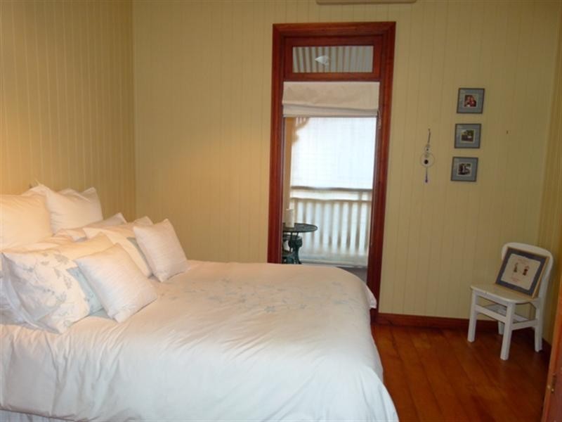 25 North Station Road, North Booval QLD 4304