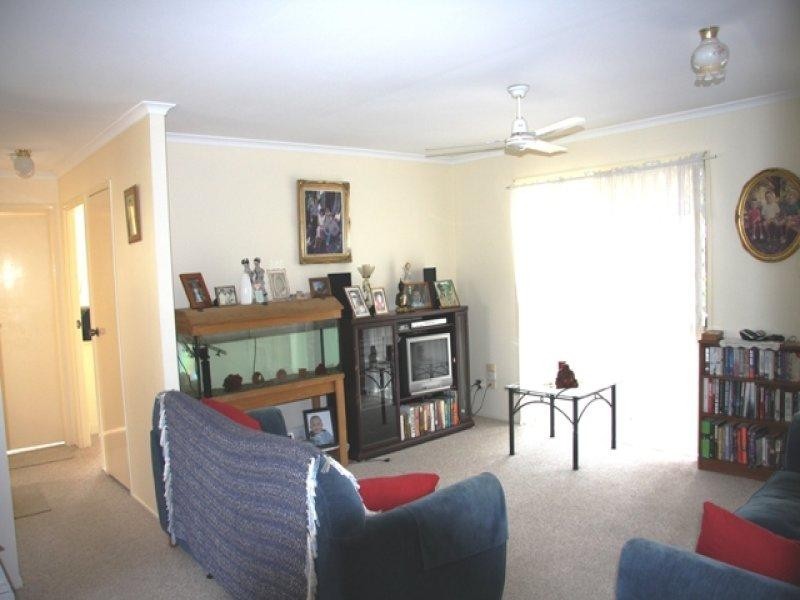 38 Cambridge Street, Silkstone QLD 4304