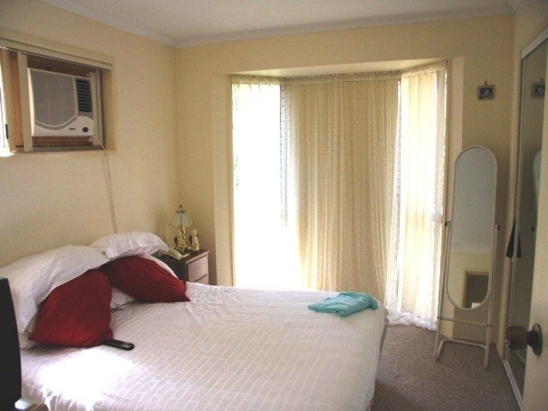 38 Cambridge Street, Silkstone QLD 4304