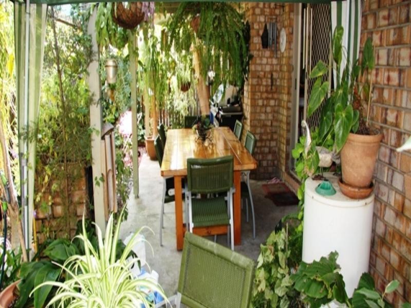 38 Cambridge Street, Silkstone QLD 4304