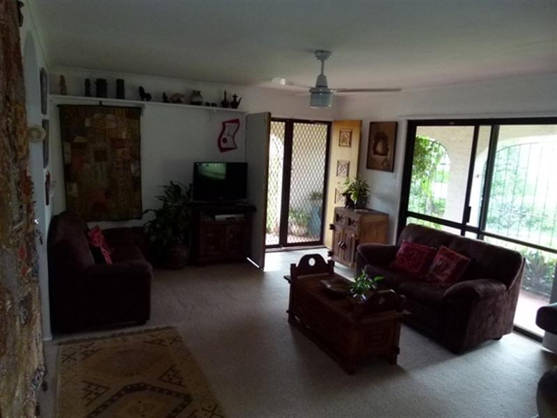 2 Lance Drive, Flinders View QLD 4305