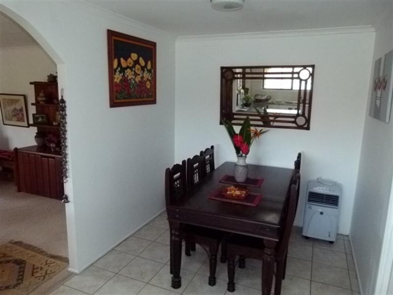 2 Lance Drive, Flinders View QLD 4305